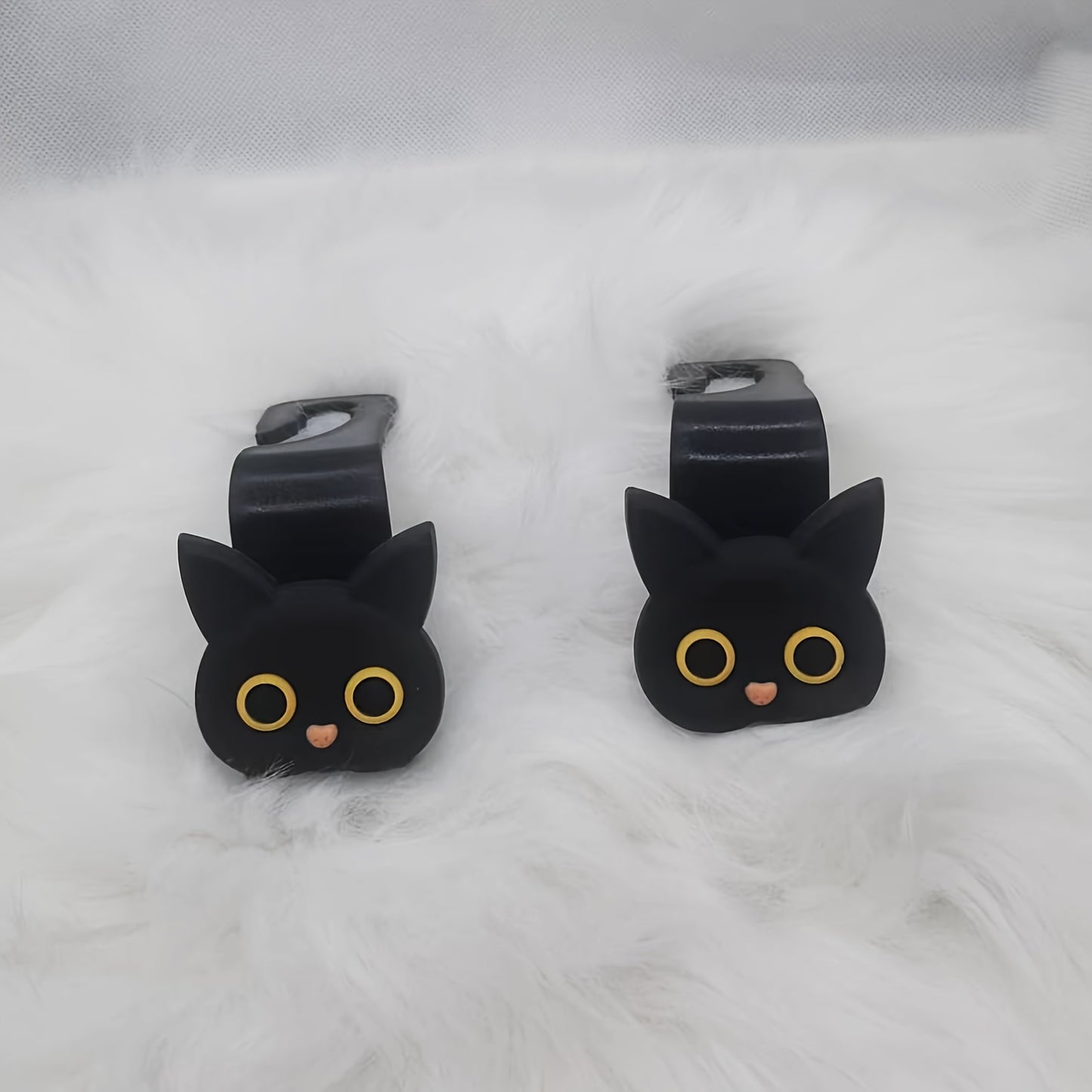 Cat Car Headrest Hook – Purr-fect Organizer for Bags & Leashes!