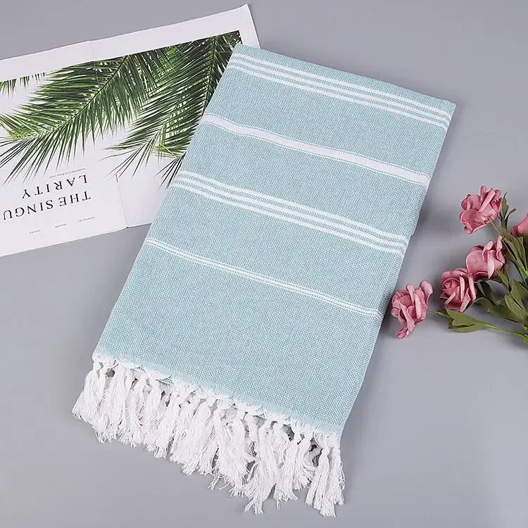 Bubble Kiss Turkish Beach Towel – Stylish, Quick-Dry Comfort for Pet-Loving Trendsetters