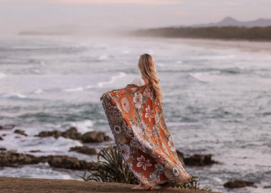 Kawaii Pet Blanket – Stylish & Versatile for Home, Travel, and Pets