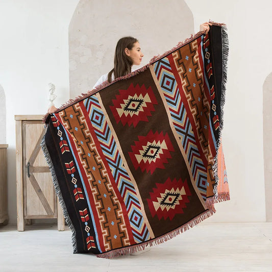 Cozy Geometric Cotton-Linen Blanket for Outdoor Adventures and Pet Lovers
