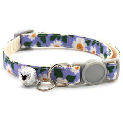 Chic Daisy-Print Adjustable Neck Scarf for Stylish Cats