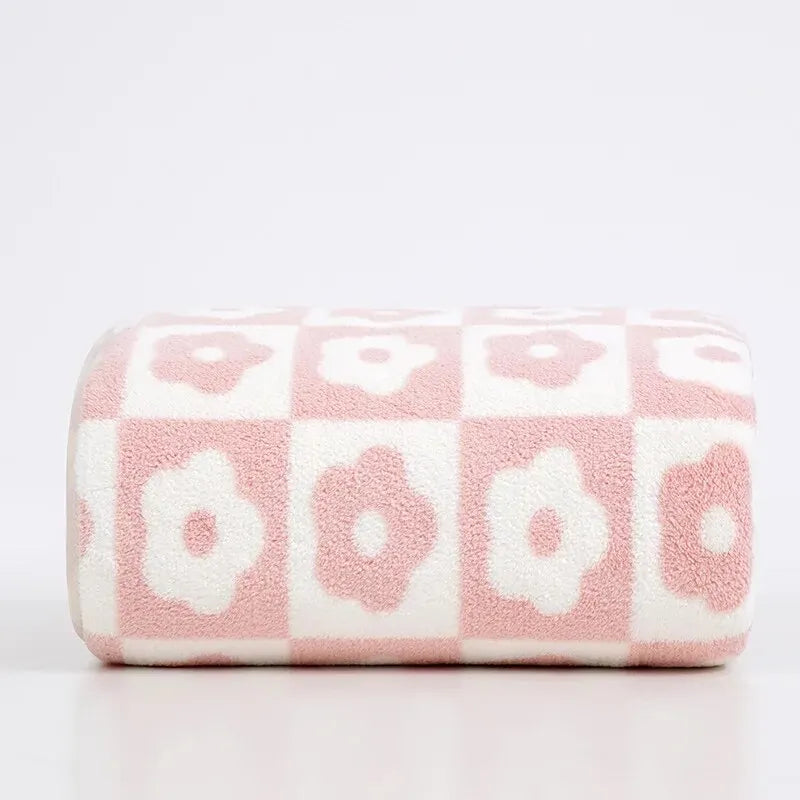 Quick-Drying Coral Fleece Flower Towels – Stylish & Practical for Daily Use