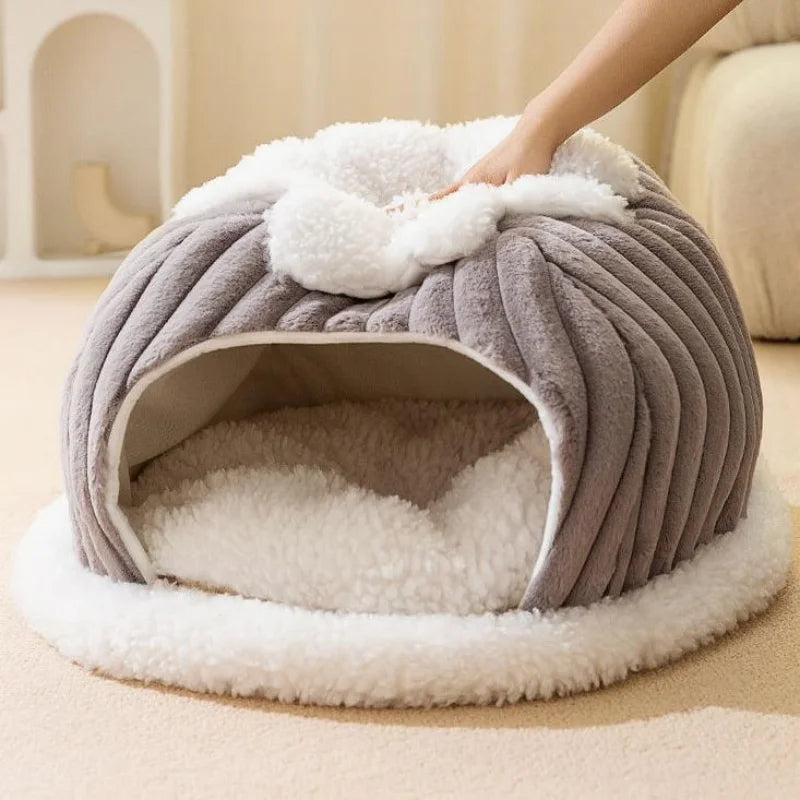 Enchanted Forest – The Cheerful Dog/ Cat Ultimate Dreamy House!