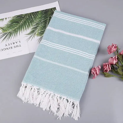 Bubble Kiss Turkish Beach Towel – Stylish, Quick-Dry Comfort for Pet-Loving Trendsetters