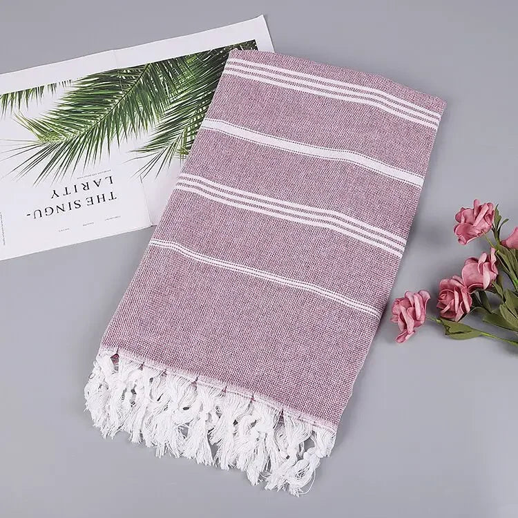 Bubble Kiss Turkish Beach Towel – Stylish, Quick-Dry Comfort for Pet-Loving Trendsetters