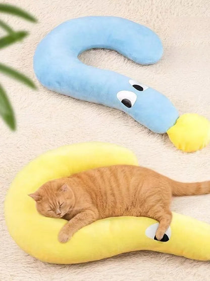 Critter Comfort: U-Shaped Neck Pillow & Blanket Set for Sweet Snoozes