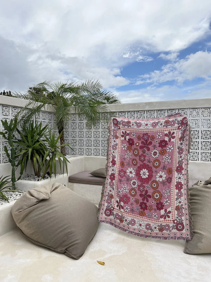 Kawaii Pet Blanket – Stylish & Versatile for Home, Travel, and Pets