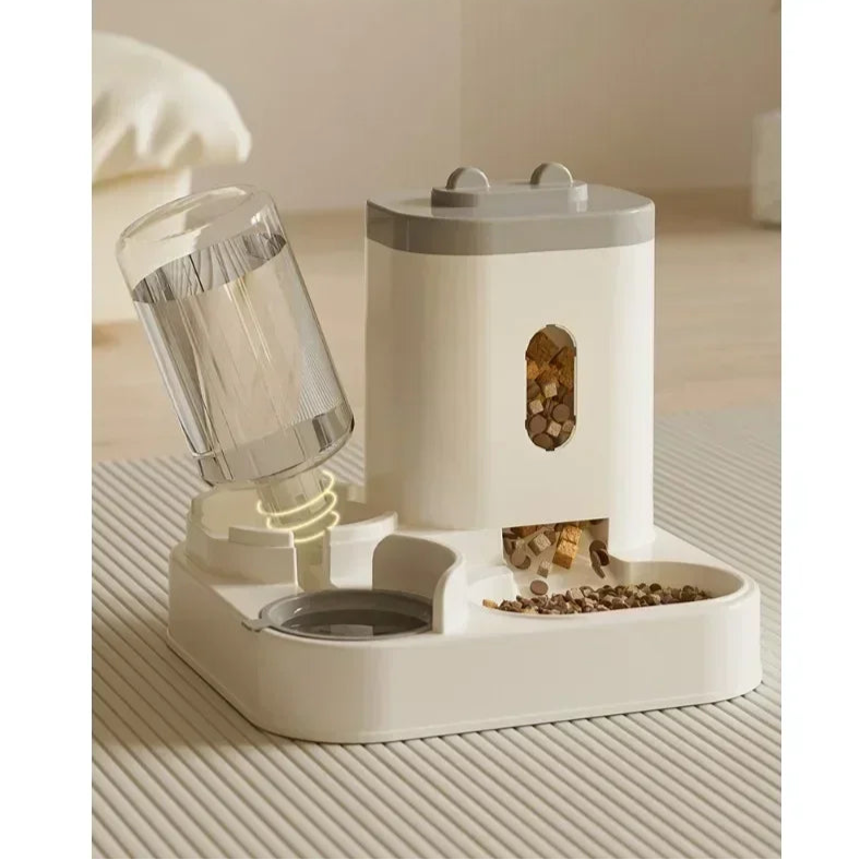 Sleek and Stylish Cat Food Dispenser – Where Function Meets Fashion!