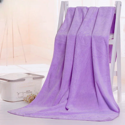 Quick-Dry Microfiber Bath Towel – Perfect for Active Pet Owners