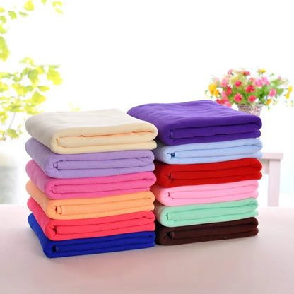 Quick-Dry Microfiber Bath Towel – Perfect for Active Pet Owners