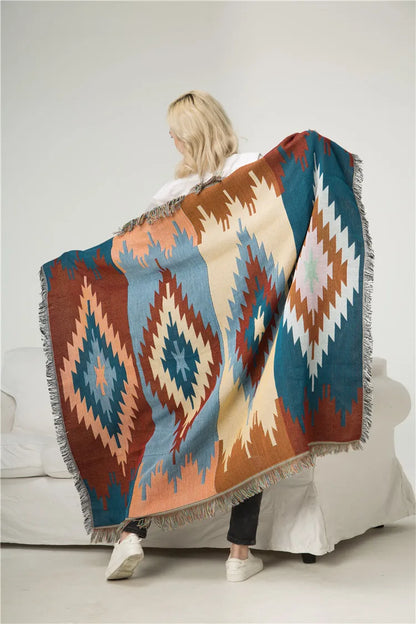 Cozy Geometric Cotton-Linen Blanket for Outdoor Adventures and Pet Lovers