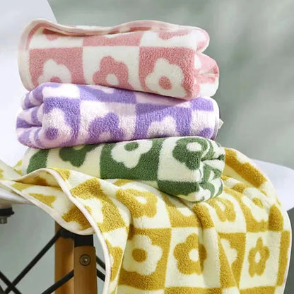 Quick-Drying Coral Fleece Flower Towels – Stylish & Practical for Daily Use