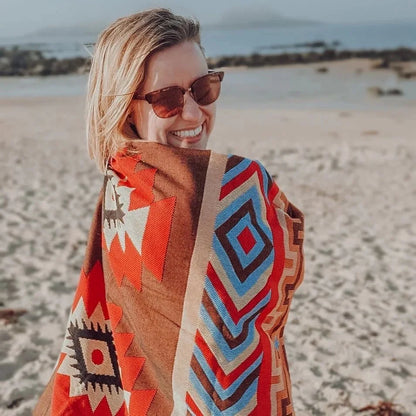 Cozy Geometric Cotton-Linen Blanket for Outdoor Adventures and Pet Lovers