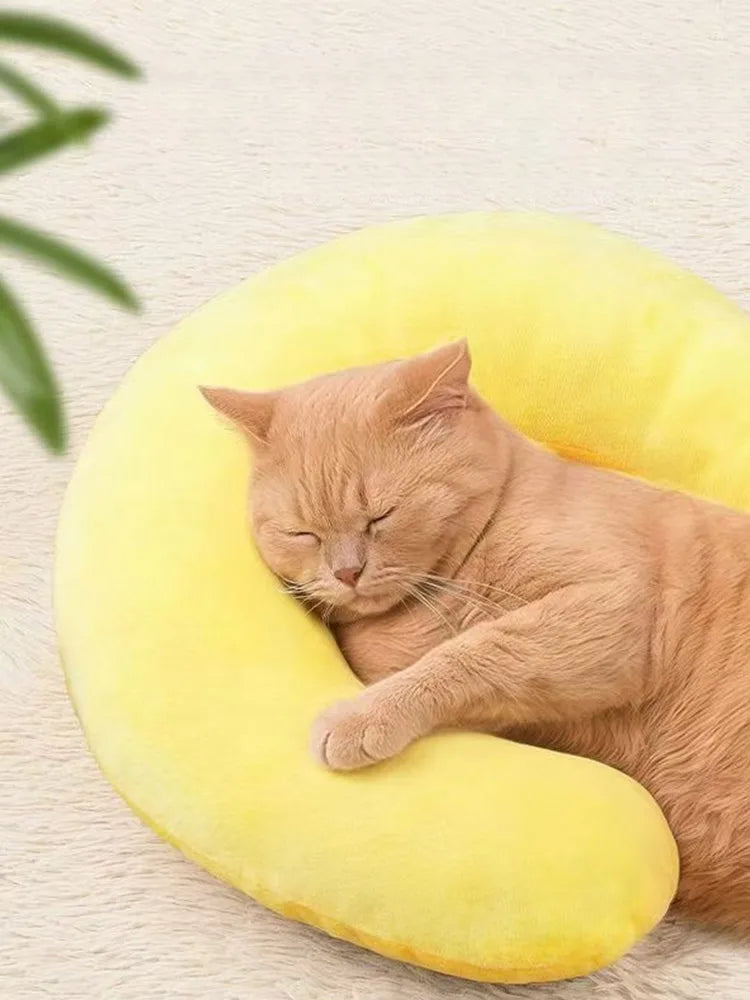 Critter Comfort: U-Shaped Neck Pillow & Blanket Set for Sweet Snoozes