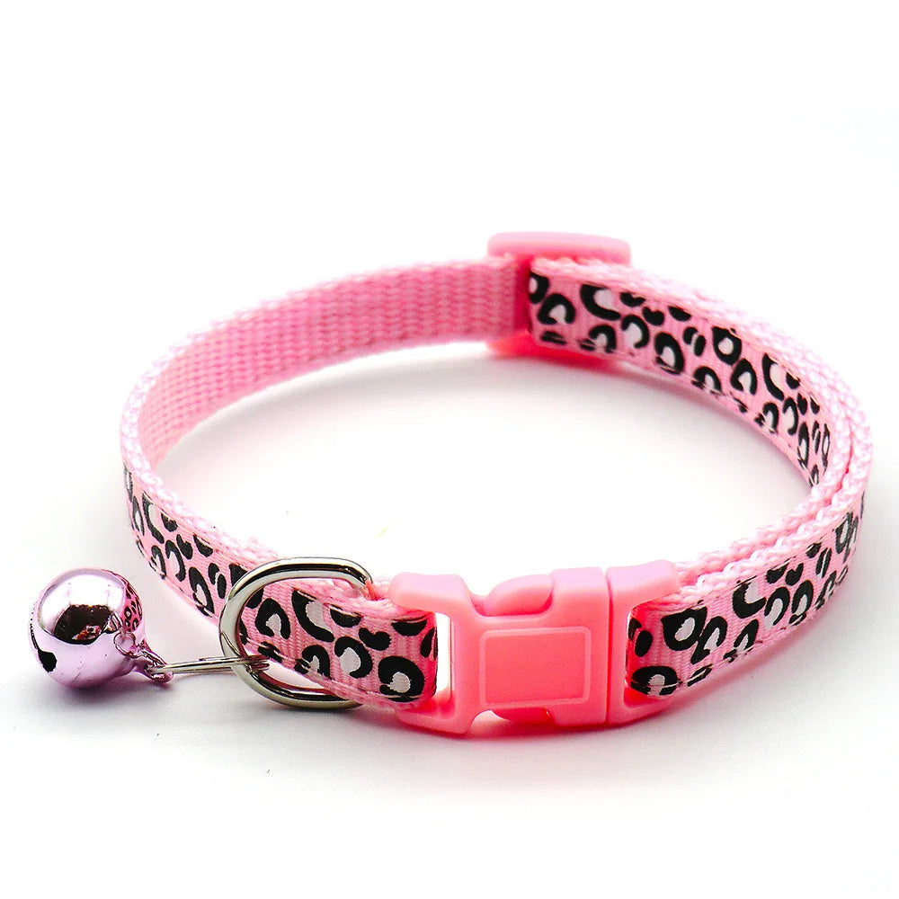 Leopard Print Adjustable Cat Collar – Stylish, Comfortable & Bell-Equipped for fashionable pets