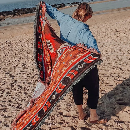 Cozy Geometric Cotton-Linen Blanket for Outdoor Adventures and Pet Lovers