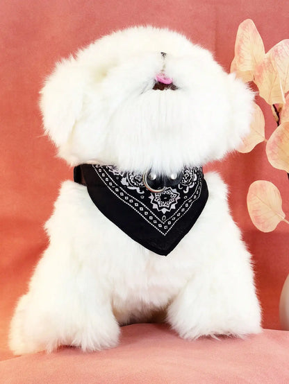 Stylish & Functional Pet Bandana Collar –Adjustable & Perfect for All Seasons
