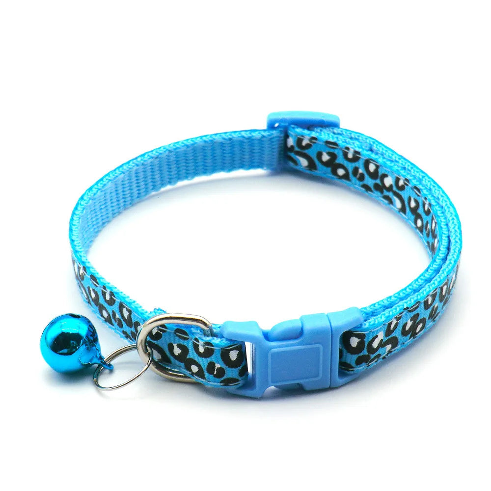 Leopard Print Adjustable Cat Collar – Stylish, Comfortable & Bell-Equipped for fashionable pets