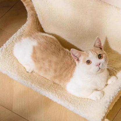 Hanging Cat Bed – Perfect for Movie Night with Your Furry Friend!