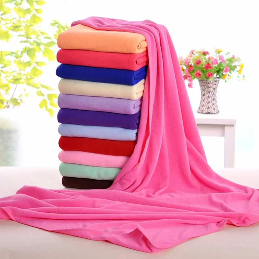 Quick-Dry Microfiber Bath Towel – Perfect for Active Pet Owners