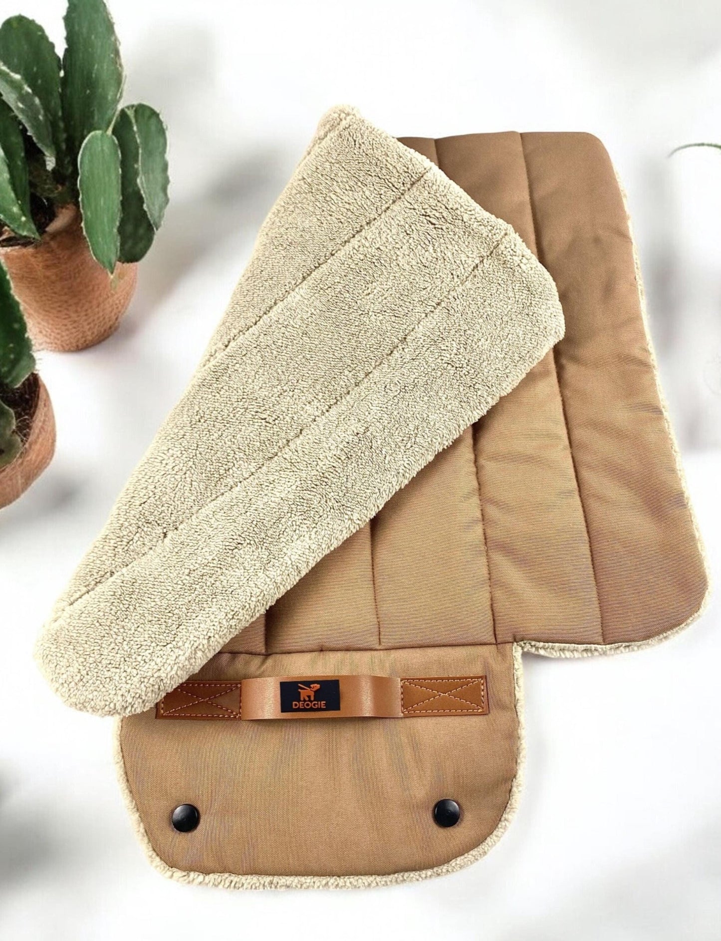 Roll up Travel Dog Mat (Water-Repellent & Machine Washable)- For Happy Travels!